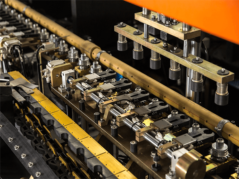 Automatic Bottle Blowing Machine