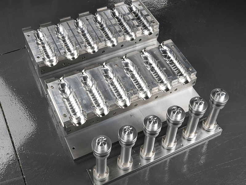 Automatic Bottle Blowing Machine